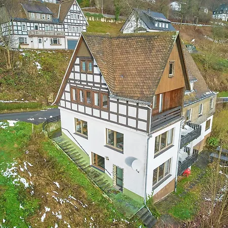 Kurhaus Am Nordenau - 10 Pers Feriehus Schmallenberg