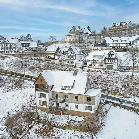 Kurhaus Am Nordenau - 10 Pers Schmallenberg